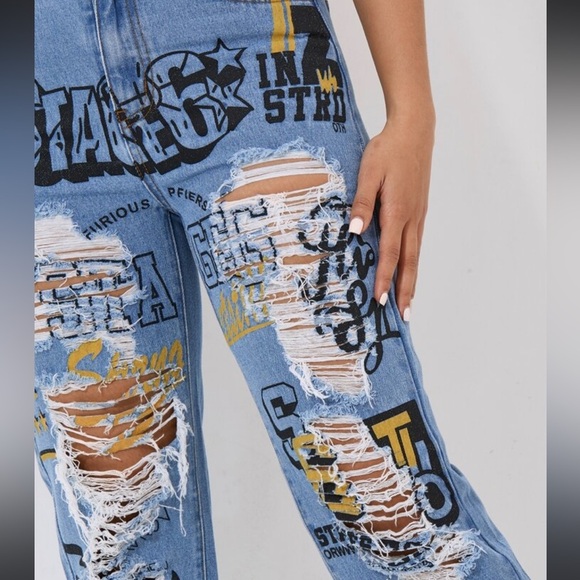 SHEIN High Waisted Straight Leg Distressed Graphic Jeans - Picture 4 of 9